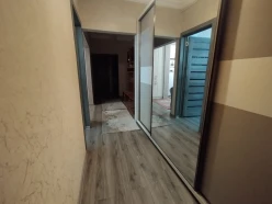 Satılır köhnə tikili 4 otaqlı 105 m²,  Həzi Aslanov m.-14
