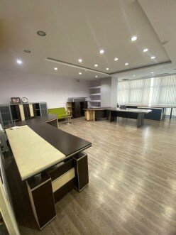 İcarə ofis 6 otaqlı 285 m²,  Nərimanov-3