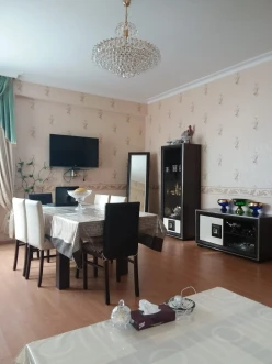 Satılır yeni tikili 4 otaqlı 142 m², 8 Noyabr m.-2