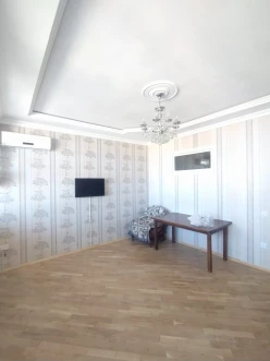 Satılır yeni tikili 2 otaqlı 56 m², İnşaatçılar m.-4