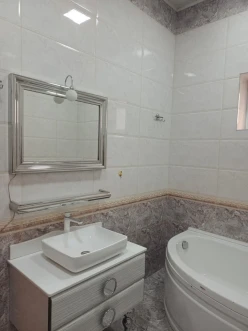 Satılır ev/villa 6 otaqlı 268 m², Gəncə-15