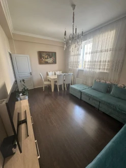 Satılır yeni tikili 2 otaqlı 60 m²,  İnşaatçılar m.-9