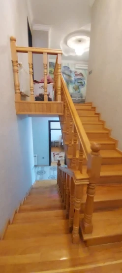 Satılır ev/villa 5 otaqlı 200 m²,  Bakıxanov-9