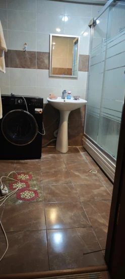 Satılır yeni tikili 2 otaqlı 85 m²,  İnşaatçılar m.-5