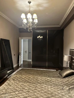İcarə yeni tikili 3 otaqlı 155 m²,  Elmlər Akademiyası m.-15