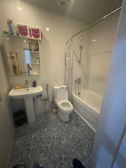 Satılır yeni tikili 2 otaqlı 60 m²,  İnşaatçılar m.-13