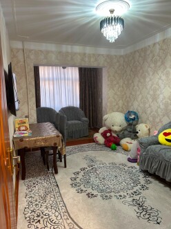 İcarə köhnə tikili 2 otaqlı 60 m²,  İnşaatçılar m.-6
