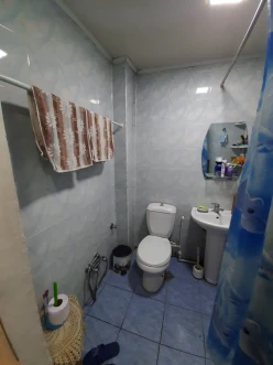 Satılır köhnə tikili 2 otaqlı 41 m², İnşaatçılar m.-6