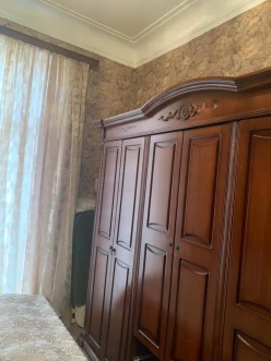 Satılır köhnə tikili 3 otaqlı 60 m², Elmlər Akademiyası m.-7