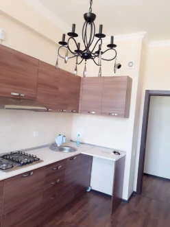 İcarə yeni tikili 2 otaqlı 60 m², İnşaatçılar m.-6