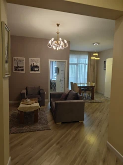 Satılır yeni tikili 2 otaqlı 64 m²,  Şah İsmayıl Xətai m.-4