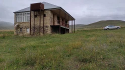 Satılır ev/villa 3 otaqlı 100 m², Gədəbəy-2