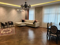 Satılır yeni tikili 3 otaqlı 170 m², Yasamal r.-5