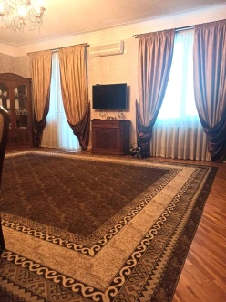 Satılır yeni tikili 3 otaqlı 150 m², Yasamal r.-4