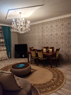 Satılır ev/villa 5 otaqlı 285 m², Qaraçuxur q.-15