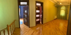 Satılır ev/villa 5 otaqlı 300 m², Qaraçuxur q.-18