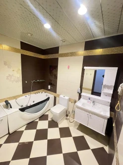 Satılır yeni tikili 3 otaqlı 140 m², İnşaatçılar m.-3 Satılır yeni tikili 3 otaqlı 140 m², İnşaatçılar m.-3