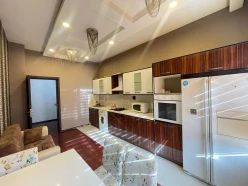 Satılır yeni tikili 3 otaqlı 140 m², İnşaatçılar m.-14 Satılır yeni tikili 3 otaqlı 140 m², İnşaatçılar m.-14