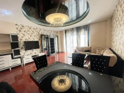 Satılır yeni tikili 3 otaqlı 140 m², İnşaatçılar m.-12 Satılır yeni tikili 3 otaqlı 140 m², İnşaatçılar m.-12