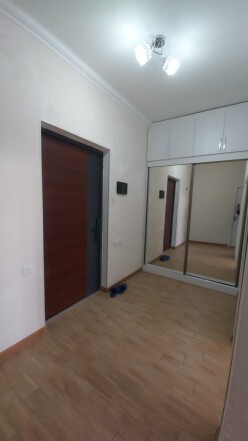 İcarə yeni tikili 2 otaqlı 68 m²,  Bakıxanov-13
