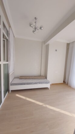 İcarə yeni tikili 2 otaqlı 68 m²,  Bakıxanov-7