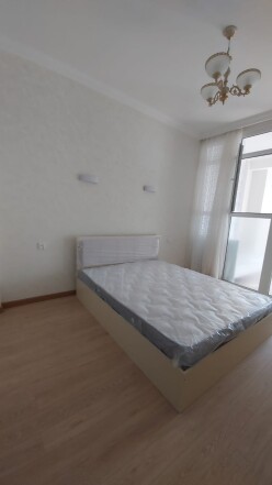 İcarə yeni tikili 2 otaqlı 68 m²,  Bakıxanov-5