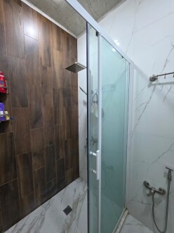 Satılır yeni tikili 2 otaqlı 60 m²,  İnşaatçılar m.-12