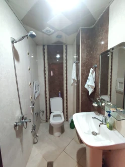 Satılır yeni tikili 3 otaqlı 120 m², İnşaatçılar m.-2