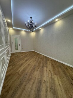 Satılır yeni tikili 3 otaqlı 95 m²,  İnşaatçılar m.-2