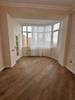 Satılır yeni tikili 3 otaqlı 95 m²,  İnşaatçılar m.-4