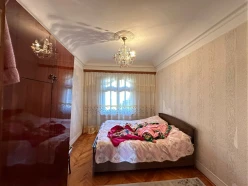 Satılır köhnə tikili 4 otaqlı 90 m², Neftçilər m.-3