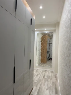 Satılır yeni tikili 2 otaqlı 71 m², İnşaatçılar m.-9