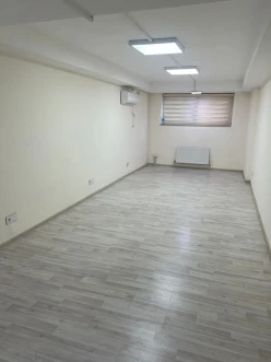 İcarə ofis 11 otaqlı 640 m², Şah İsmayıl Xətai m.-7