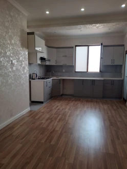 Satılır yeni tikili 3 otaqlı 85 m², İnşaatçılar m.-6