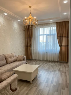 Satılır yeni tikili 2 otaqlı 71 m², İnşaatçılar m.-13