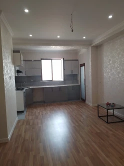 Satılır yeni tikili 3 otaqlı 85 m², İnşaatçılar m.-4