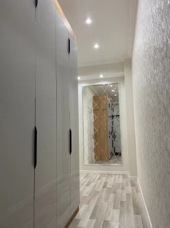 Satılır yeni tikili 2 otaqlı 71 m², İnşaatçılar m.-7