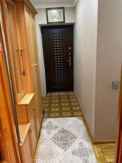 Satılır köhnə tikili 2 otaqlı 55 m², İnşaatçılar m.-5