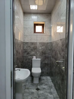 Satılır ev/villa 6 otaqlı 184 m², Suraxanı r.-6