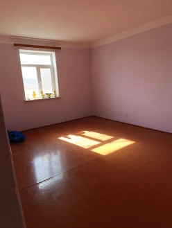 Satılır köhnə tikili 6 otaqlı 4500 m², Lökbatan-6 Satılır köhnə tikili 6 otaqlı 4500 m², Lökbatan-6