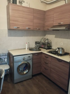 Satılır yeni tikili 2 otaqlı 60 m², İnşaatçılar m.-11