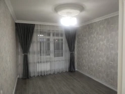 Satılır yeni tikili 2 otaqlı 77 m², İnşaatçılar m.-4