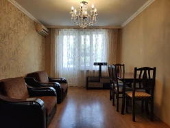 Satılır köhnə tikili 2 otaqlı 50 m², Elmlər Akademiyası m.-3