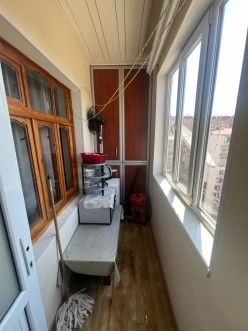 Satılır köhnə tikili 2 otaqlı 60 m², İnşaatçılar m.-16