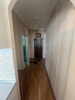 Satılır köhnə tikili 2 otaqlı 60 m², İnşaatçılar m.-14