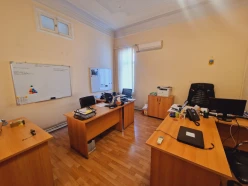 İcarə obyekt 670 m², Badamdar q.-24