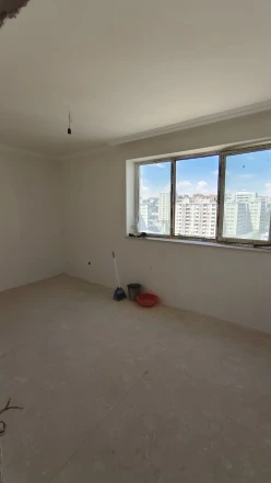 Satılır yeni tikili 2 otaqlı 60 m²,  İnşaatçılar m.-3
