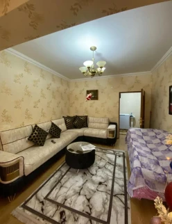 Satılır yeni tikili 2 otaqlı 85 m²,  İnşaatçılar m.-9