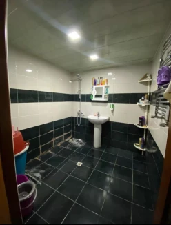 Satılır yeni tikili 2 otaqlı 85 m²,  İnşaatçılar m.-8