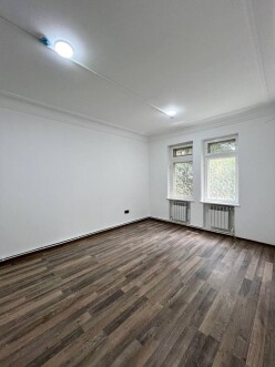 İcarə obyekt 400 m²,  Elmlər Akademiyası m.-7
